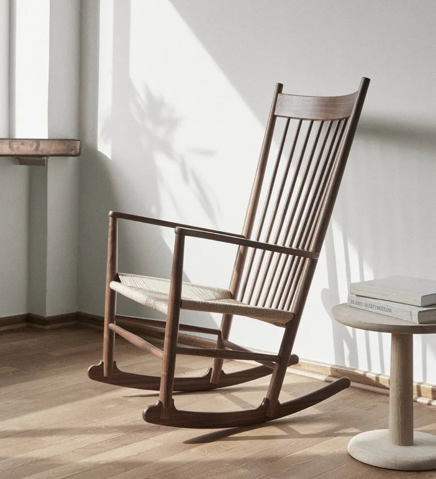 J16 Gyngestol af Hans J. Wegner