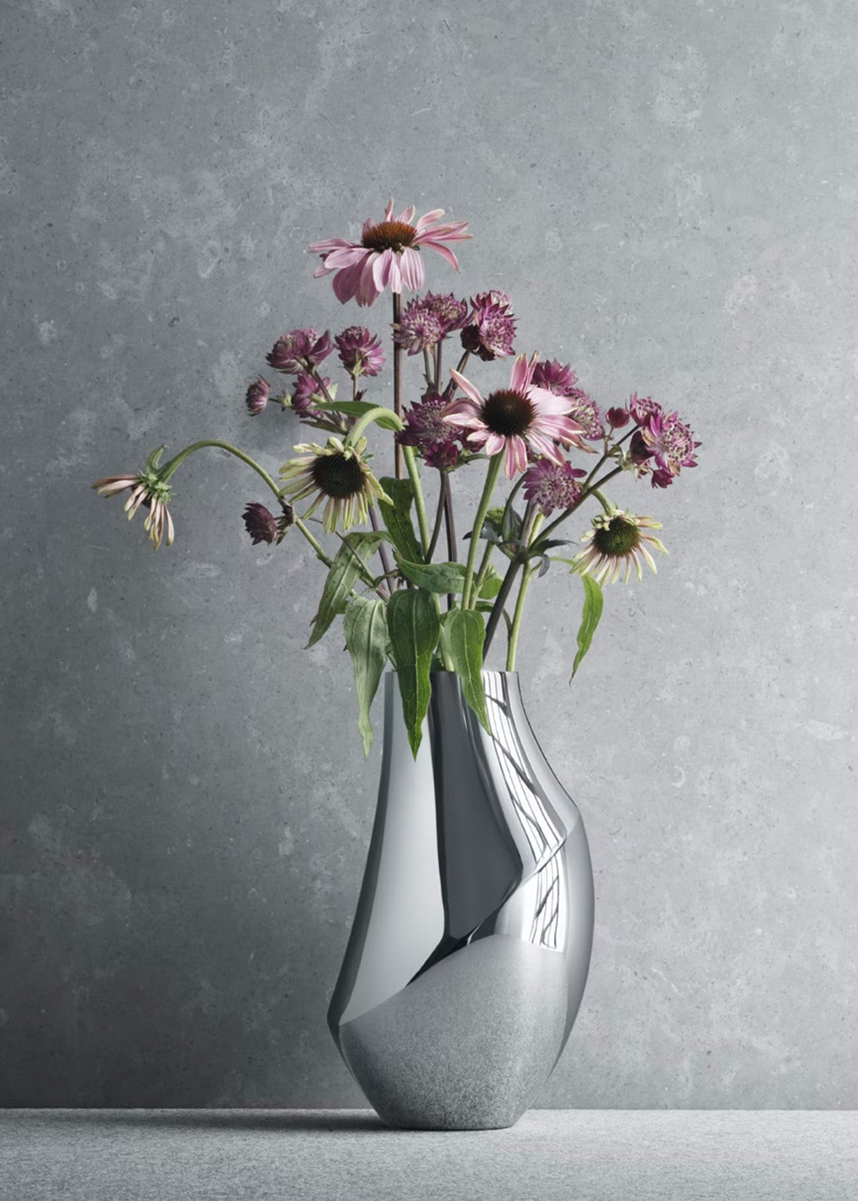Flora Vase, medium fra Georg Jensen - 2 - Jacobsen Plus