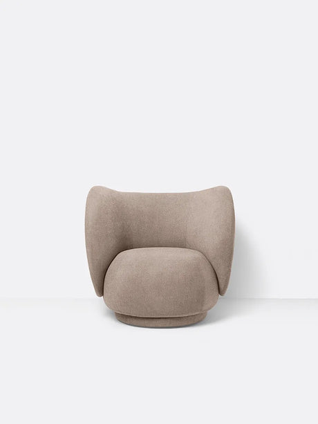 Rico Lounge Chair, bouclé i sand fra Ferm Living - 1 - Jacobsen Plus
