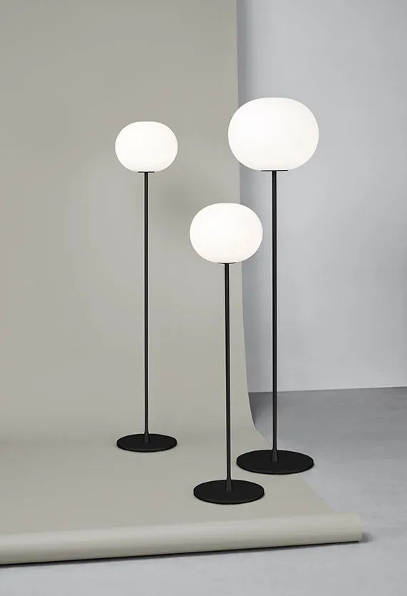 Glo-Ball F, Black Gulvlampe fra Flos