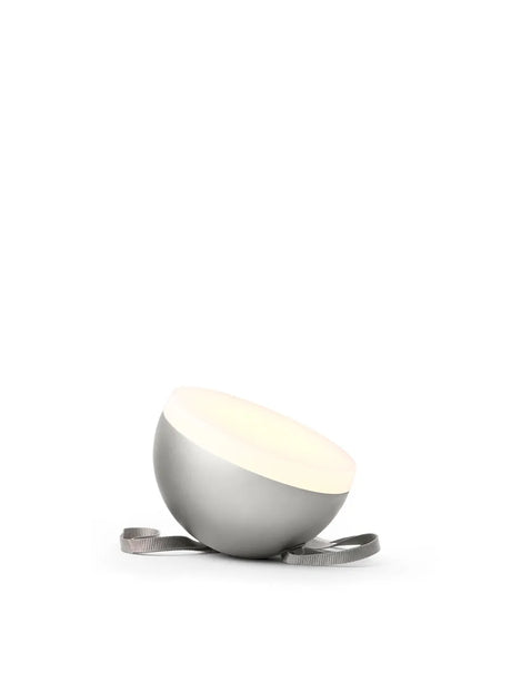 Sphere Adventure Light, warm grey fra New Works - 1 - Jacobsen Plus