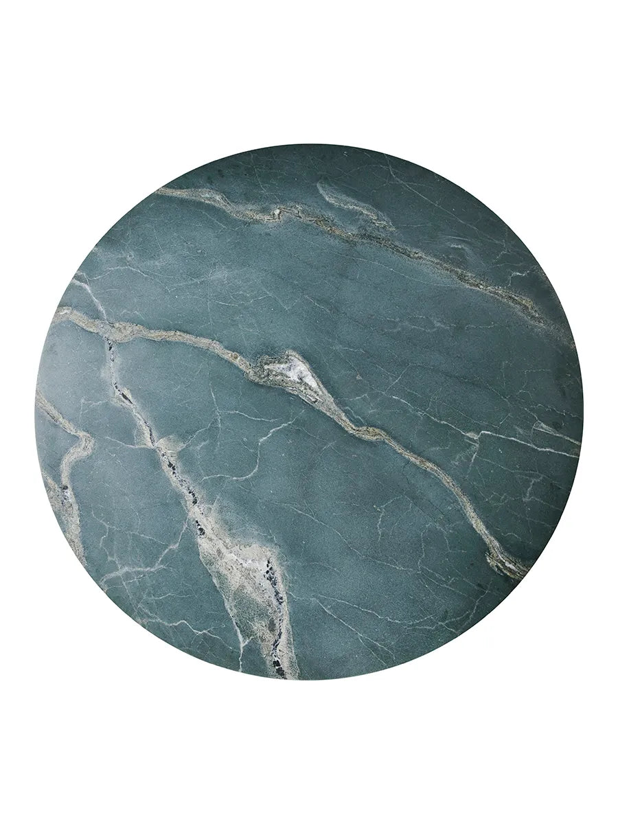 Epic Outdoor Dining Table, round fra GUBI