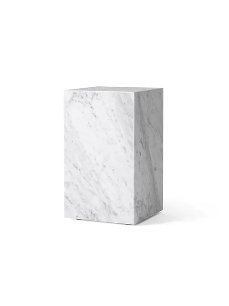 Plinth Tall White Carrara marmor fra Audo Copenhagen - 1 - Jacobsen Plus