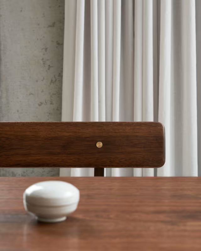 BM0699 Asserbo bænk m. ryglæn af Børge Mogensen