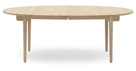 CH338 Spisebord fra Carl Hansen & Søn - Eg / Sæbe / Udtræk til 4 plader inkl. 4 træstøtteben i sort - Jacobsen Plus