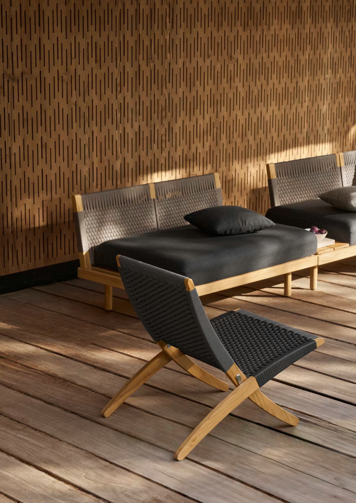 Cuba Outdoor, Charcoal fra Carl Hansen & Søn