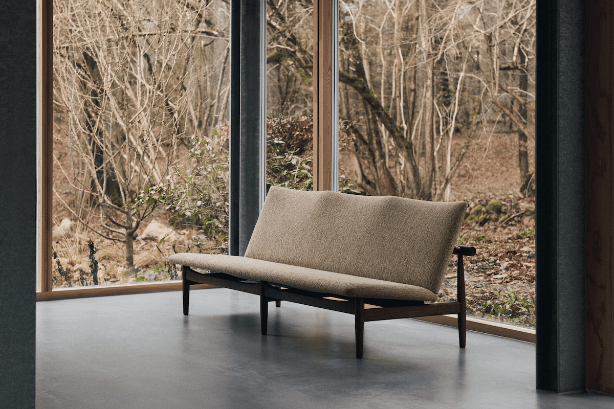 Japan 3 pers. sofa, valnød af Finn Juhl