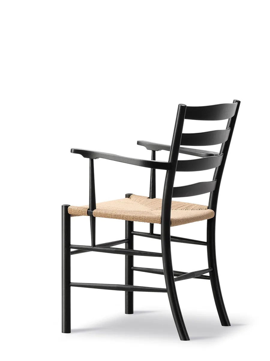 The Klint Armchair, sortlakeret eg fra Fredericia Furniture