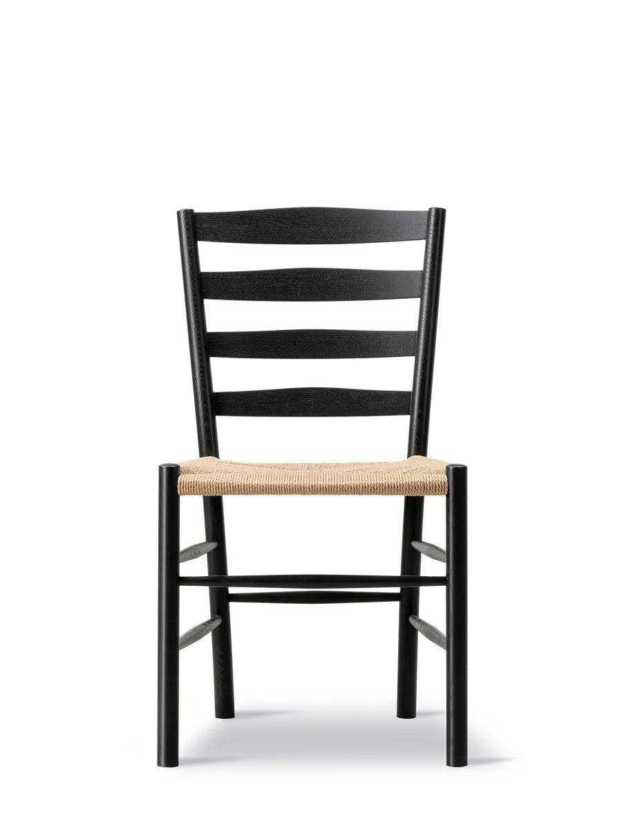 The Klint Chair, sortlakeret eg fra Fredericia Furniture