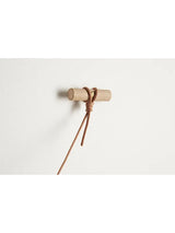 Knaegt Coat Rack fra Woud