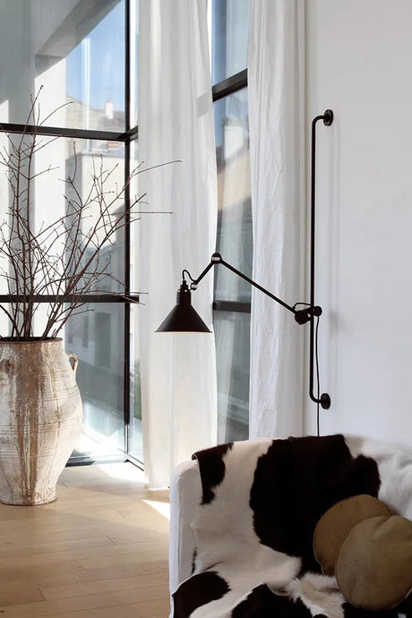 Nr. 214 væglampe fra Lampe Gras - Sort stel / Sort - Jacobsen Plus