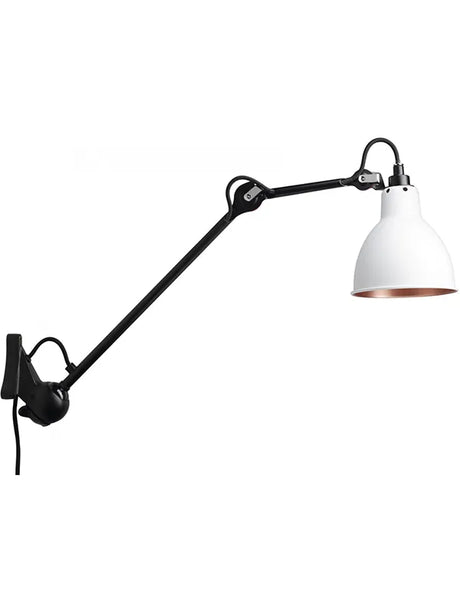Nr. 222 væglampe fra Lampe Gras - Sort stel / Mathvid-kobber inderside - Jacobsen Plus
