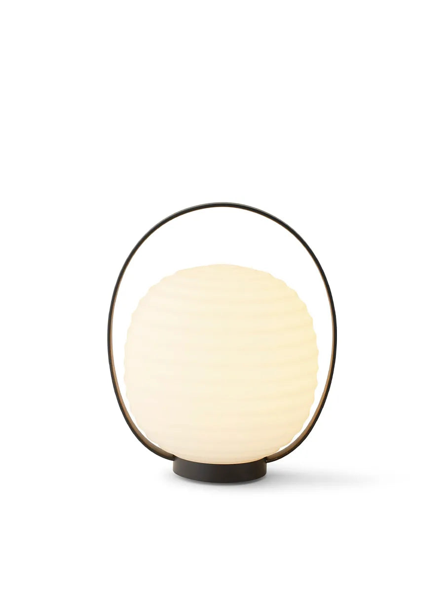 Lantern Portable Table Lamp fra New Works - 9 - Jacobsen Plus