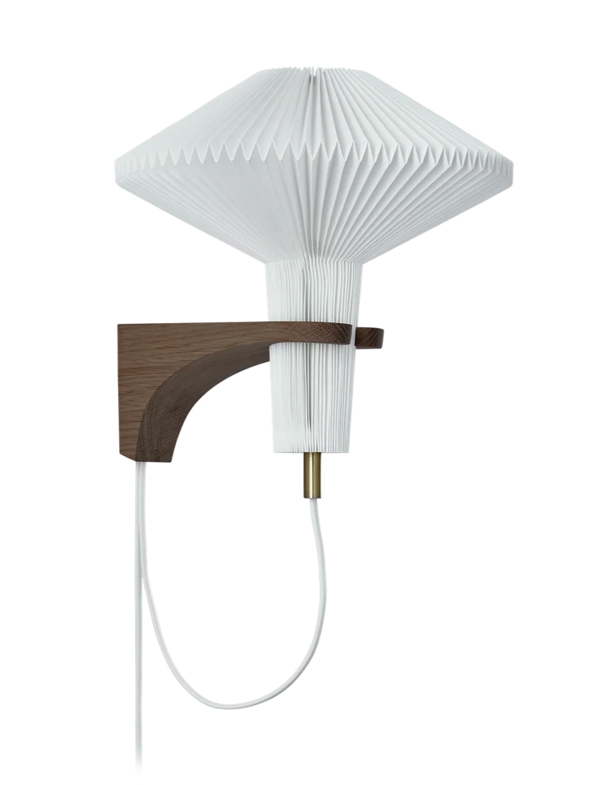 The Mushroom væglampe fra Le Klint - Røget eg - Jacobsen Plus