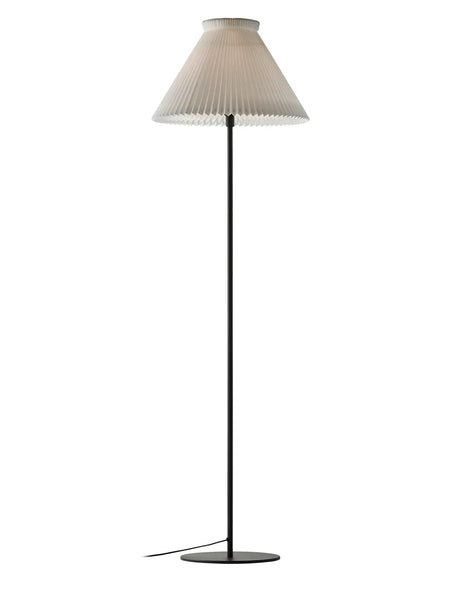 334H Gulvlampe, White fra Le Klint - Papirskærm - Jacobsen Plus