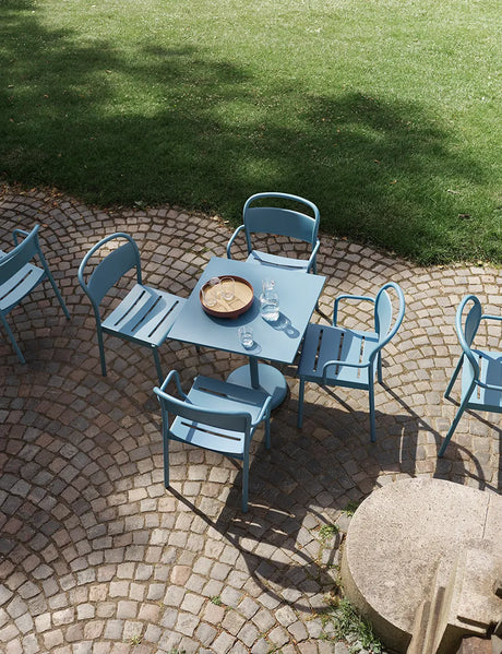 Linear Steel Armchair fra Muuto - Anthracite black - Jacobsen Plus