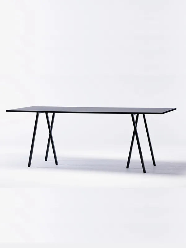 Loop Stand High Table fra Hay