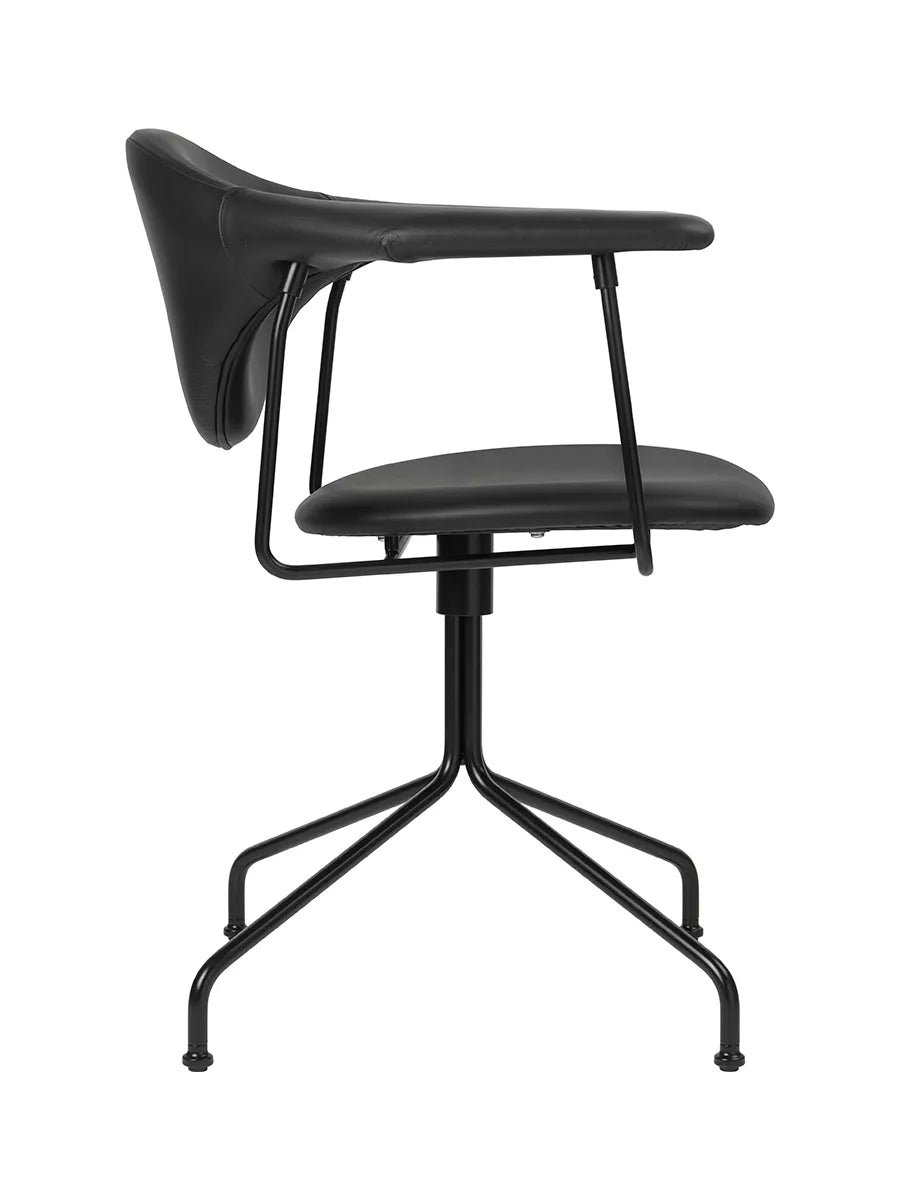 Masculo Meeting Chair fra GUBI - 12 - Jacobsen Plus