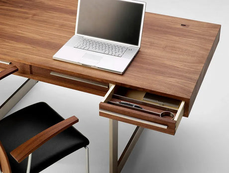 AK 1340 skrivebord fra Naver Collection - Ask / Sæbebehandlet - Jacobsen Plus