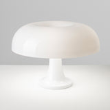 Nessino Bordlampe fra Artemide - White - Jacobsen Plus