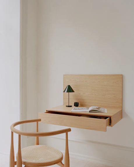 Tana Wall Mounted Desk, oak fra New Works - 3 - Jacobsen Plus