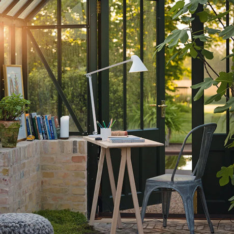NJP bordlampe fra Louis Poulsen - Sort / Fod - Jacobsen Plus