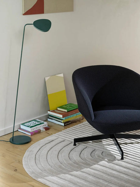 Leaf Floor Lamp fra Muuto - White - Jacobsen Plus