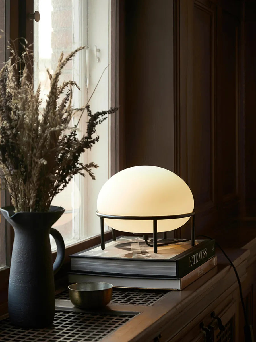 Pump Table Lamp fra Woud