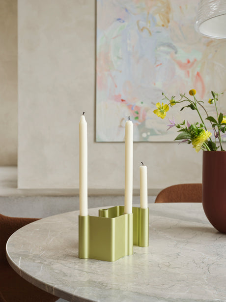 Pair lysestage, H18 fra Muuto - Grøn - Jacobsen Plus