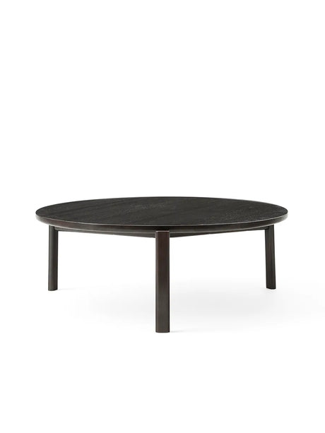Passage Lounge Table, Ø90 cm fra Audo Copenhagen - Dark Lacquered Oak - Jacobsen Plus