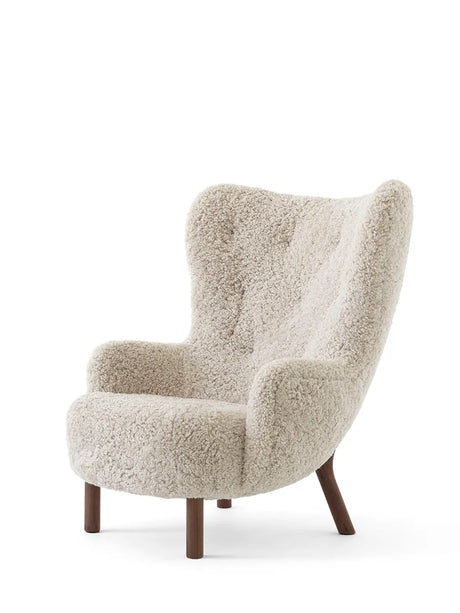Petra VB3 Chair, moonlight sheepskin/walnut fra &Tradition - 1 - Jacobsen Plus