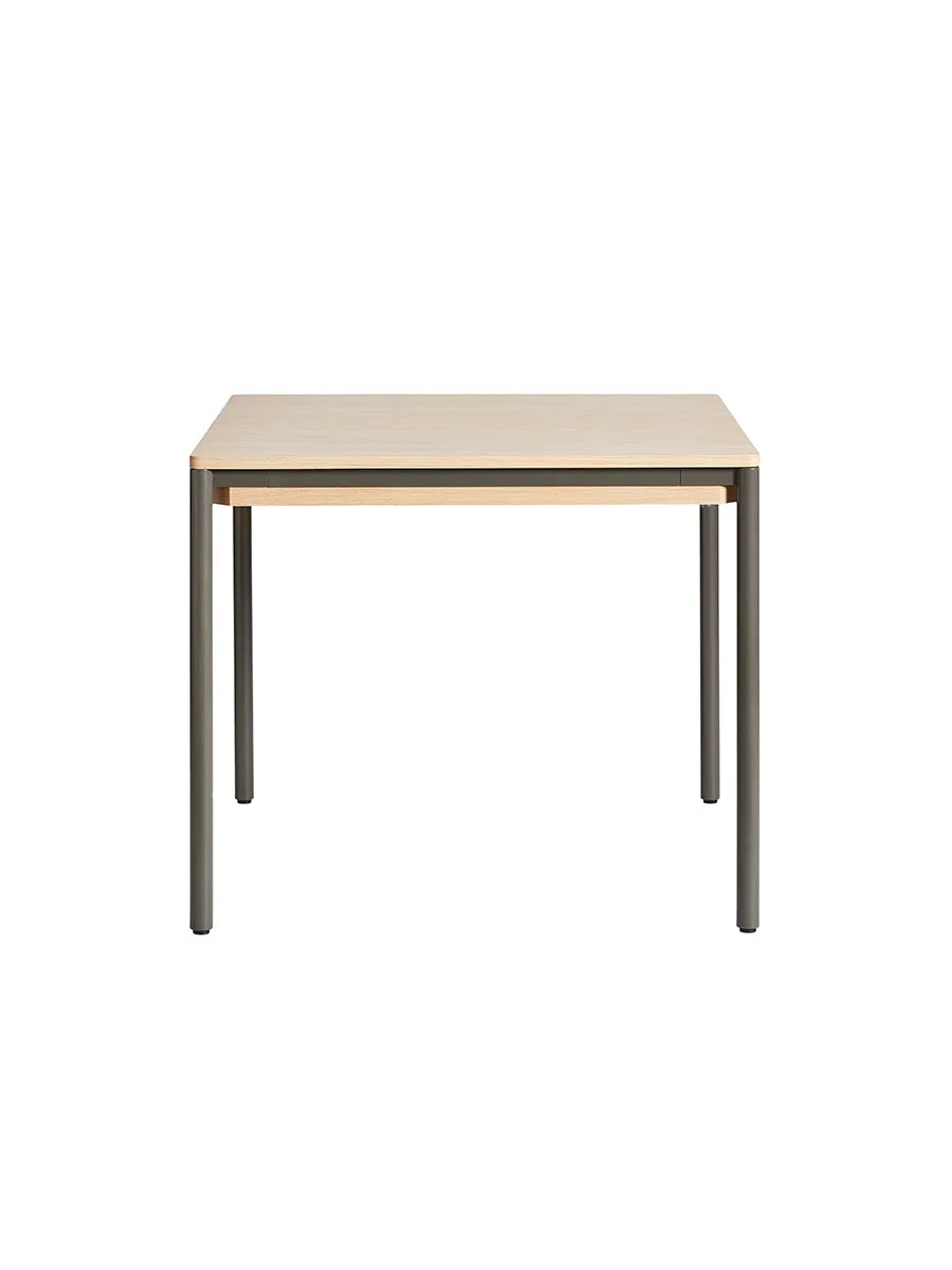 Piezas Dining Table fra Woud - 85 x 85 cm - Jacobsen Plus