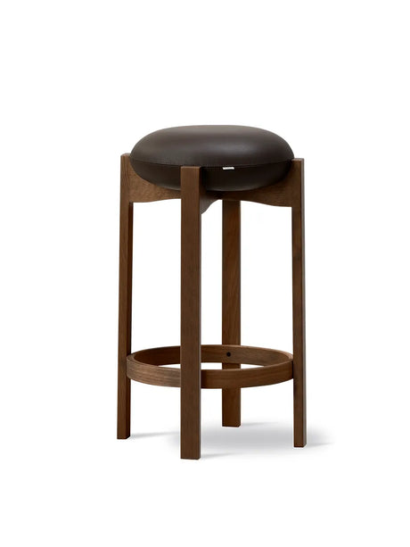 Pioneer Bar Stool, smoked oak/primo 86 fra Fredericia Furniture - 1 - Jacobsen Plus