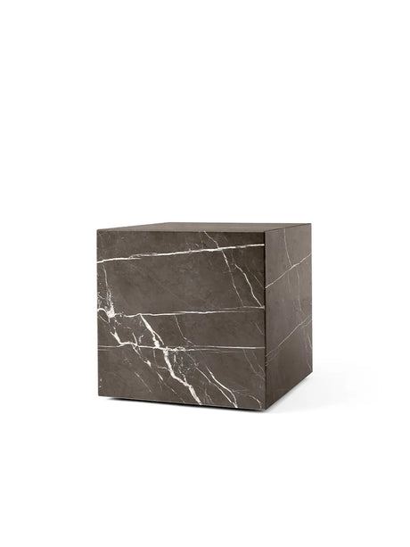 Plinth Cubic Grey Kendzo marmor fra Audo Copenhagen - 1 - Jacobsen Plus