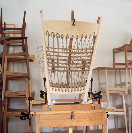 PP124 Gyngestol af Hans J. Wegner - Standardstof / Eg / Sæbebehandlet - Jacobsen Plus