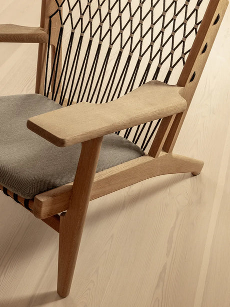 PP129 Netstol af Hans J. Wegner - Standardstof / Eg / Sæbebehandlet - Jacobsen Plus