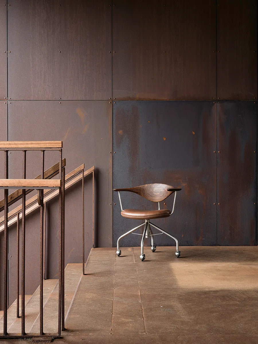 PP502 Kontordrejestol af Hans J. Wegner