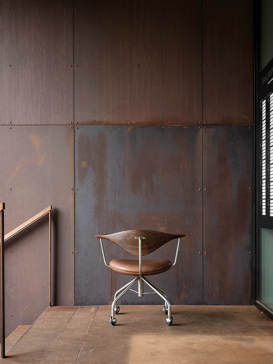 PP502 Kontordrejestol af Hans J. Wegner