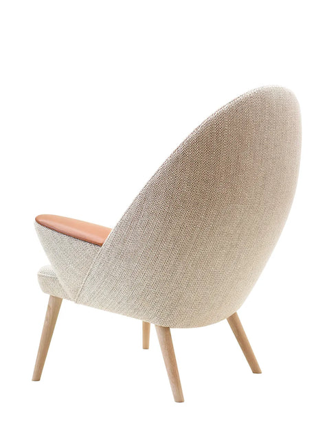 PP521 Den Polstrede Påfugl af Hans J. Wegner - Sæbebehandlet / Standardstof / Eg - Jacobsen Plus