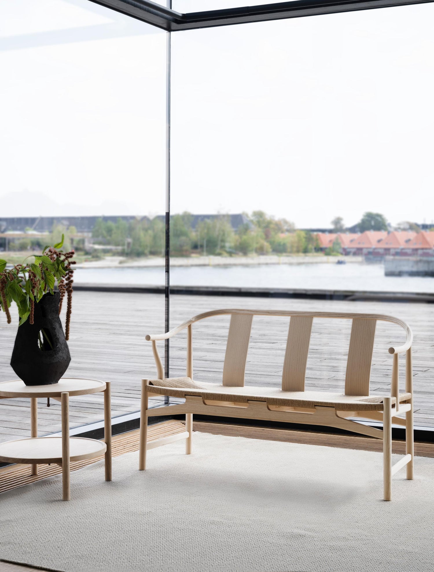PP266 Kinabænk af Hans J. Wegner
