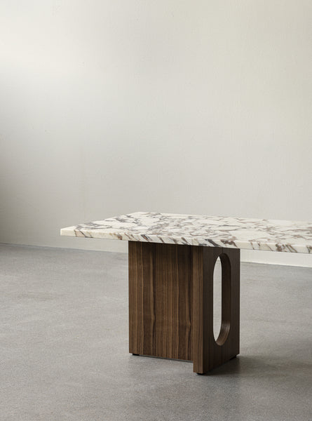 Androgyne Lounge Table, Calacatta Viola / Wood fra Audo Copenhagen - Natural oak - Jacobsen Plus
