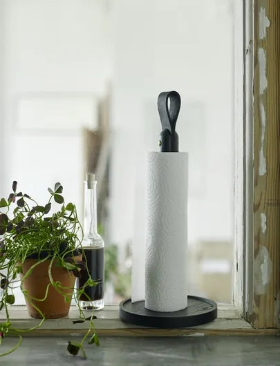 Skagerak Norr køkkenrulleholder fra Fritz Hansen - Sort - Jacobsen Plus