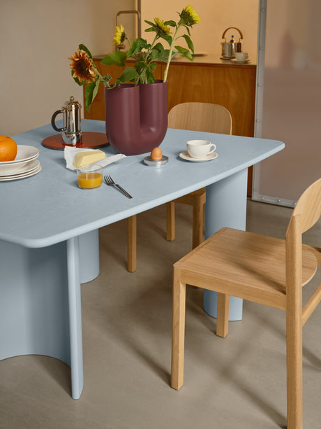 Re-Norm spisebord, 130 cm fra Muuto - Light Blue - Jacobsen Plus