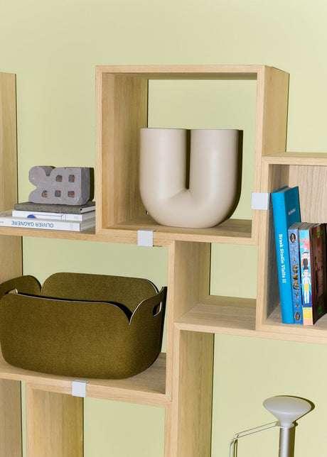 Stacked Storage System, bookcase 2 fra Muuto - White - Jacobsen Plus