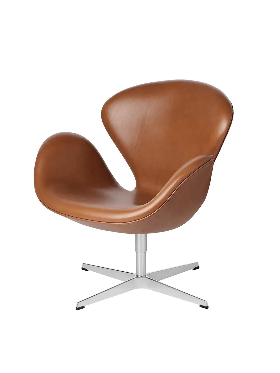3320 Svanen i læder af Arne Jacobsen