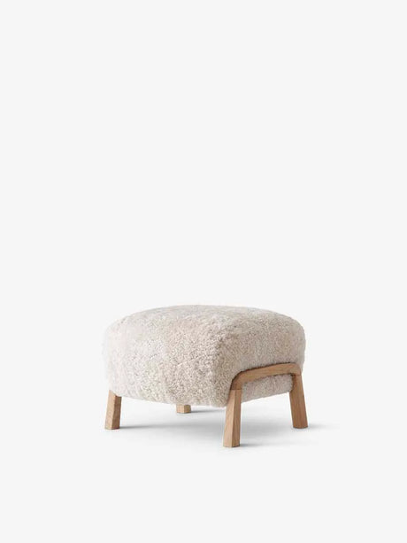 Wulff skammel fra &Tradition - Sheepskin, Skandilock 17mm Moonlight / Eg - Jacobsen Plus
