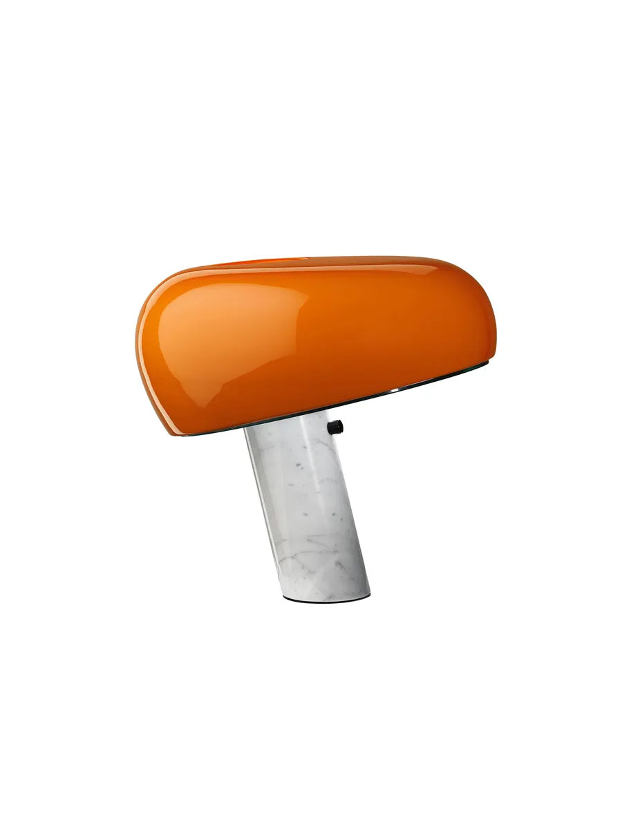 Snoopy Bordlampe, orange fra Flos
