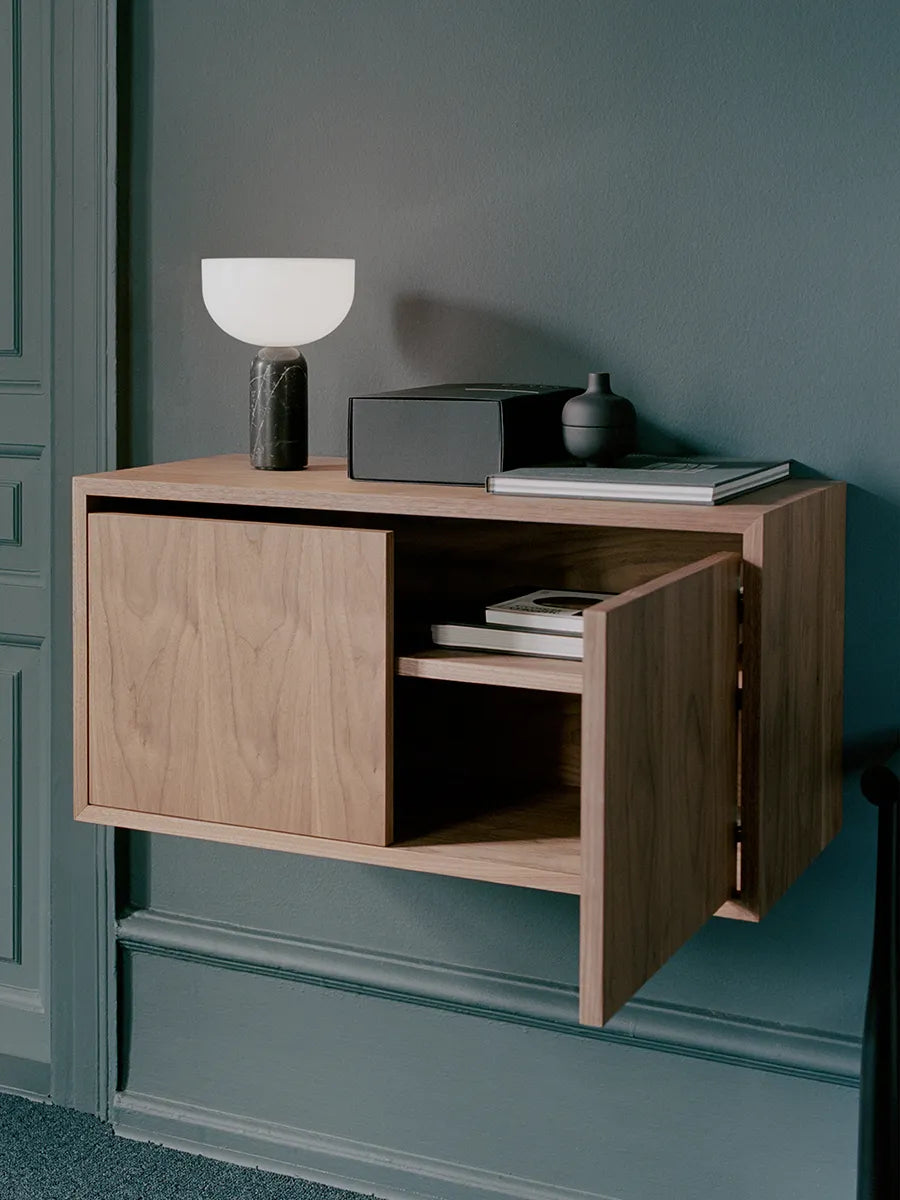 Cabinet Low w. Doors fra New Works