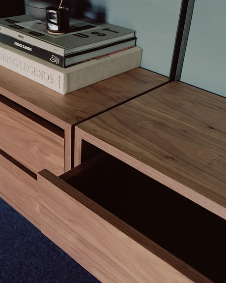 Cabinet Low w. Drawers fra New Works - Sort - Jacobsen Plus