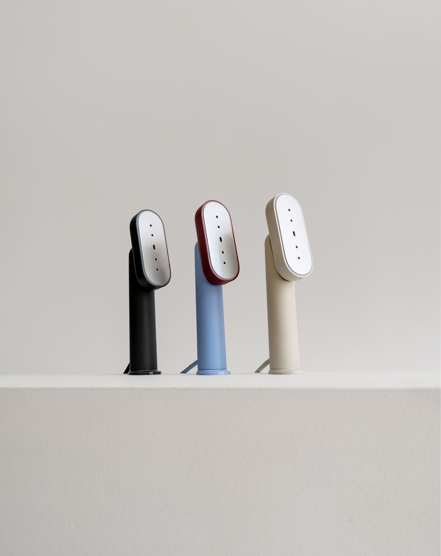 Cirrus Lite Travel Steamer, Sand fra Steamery Stockholm